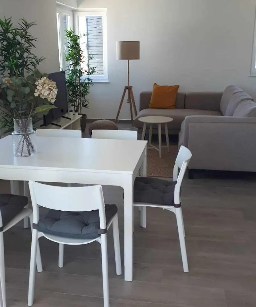 Daire Apartman Milina Biograd Na Moru Hırvatistan